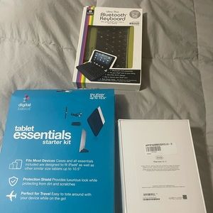 APPLE IPAD SERIES 5 BRAND NEW NEVER OPENED WITH BLUETOOTH KEYBOARD